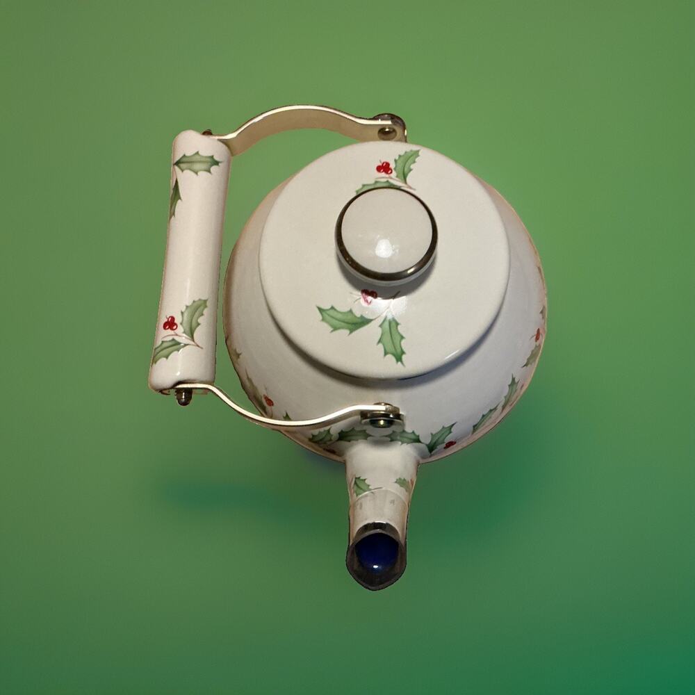 Lenox Vntage Holiday Tea Pot w/box Gently Used Condition - Picture 7 of 9